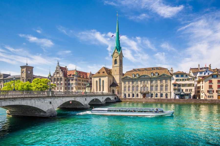 City Highlights: Amsterdam, Paris & Zurich ​Tour Packages